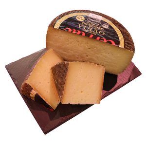 CERRATO queso viejo de leche cruda de oveja cuña (peso aprox. 350 gr)